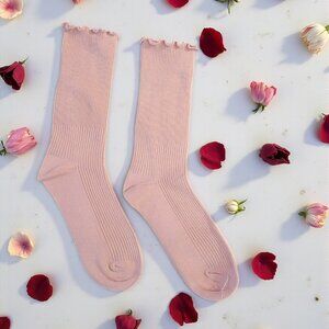 Women's Classic Ruffle 78% Cotton Socks in Pink